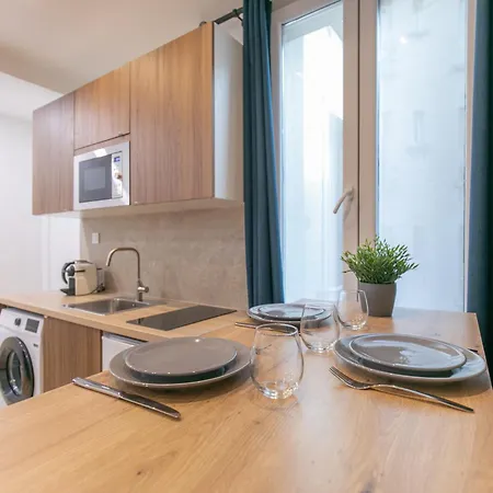 Mba - Le Mangifique - Proche Transport - Wifi Apartment